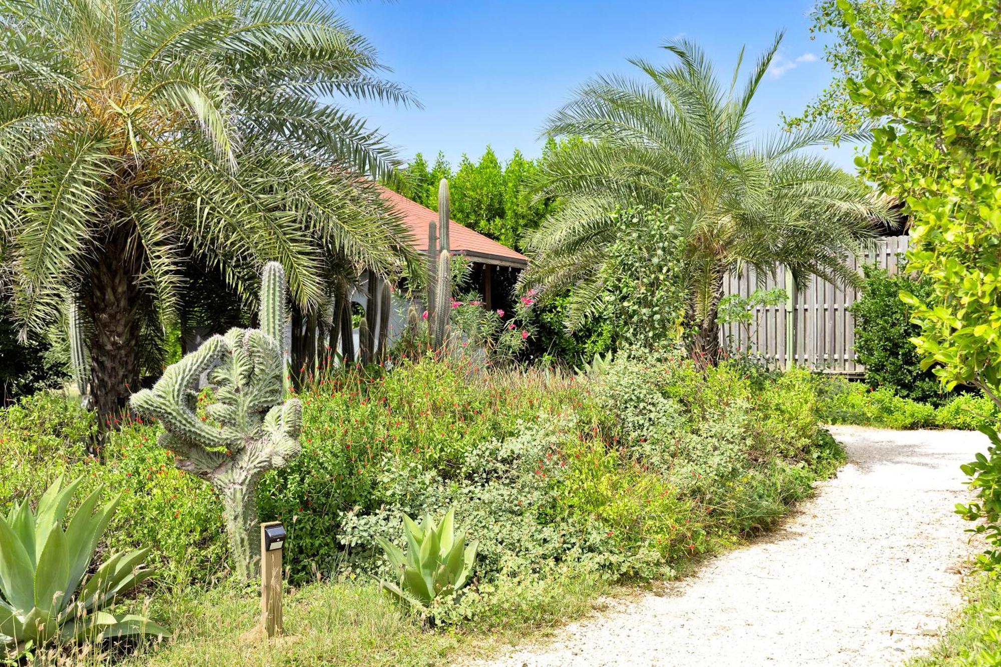 Red Palm Village Кралендейк Экстерьер фото
